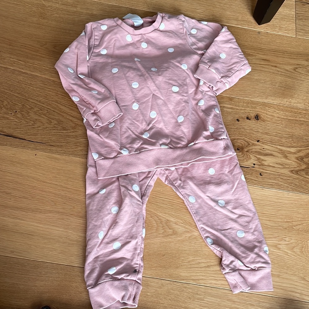 HandM sweatsuit